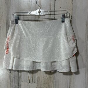 Lucky in Love White Tiered Textured Ruching Tennis Athletic Skirt Skort